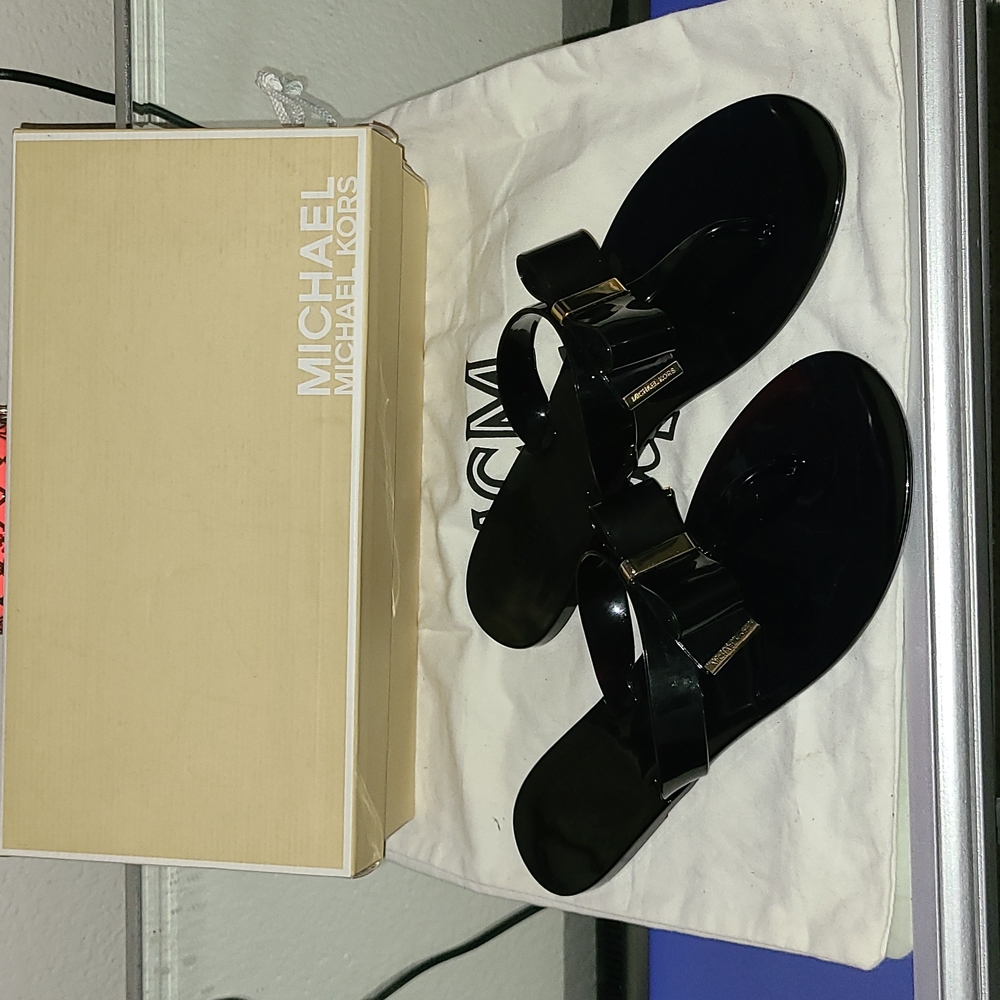 Black Michael Kors Sandles